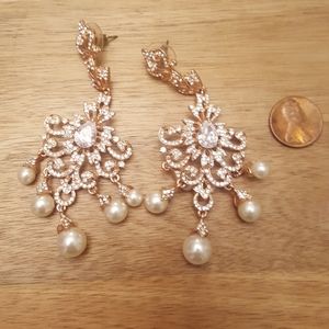 Chandelier earrings rose gold